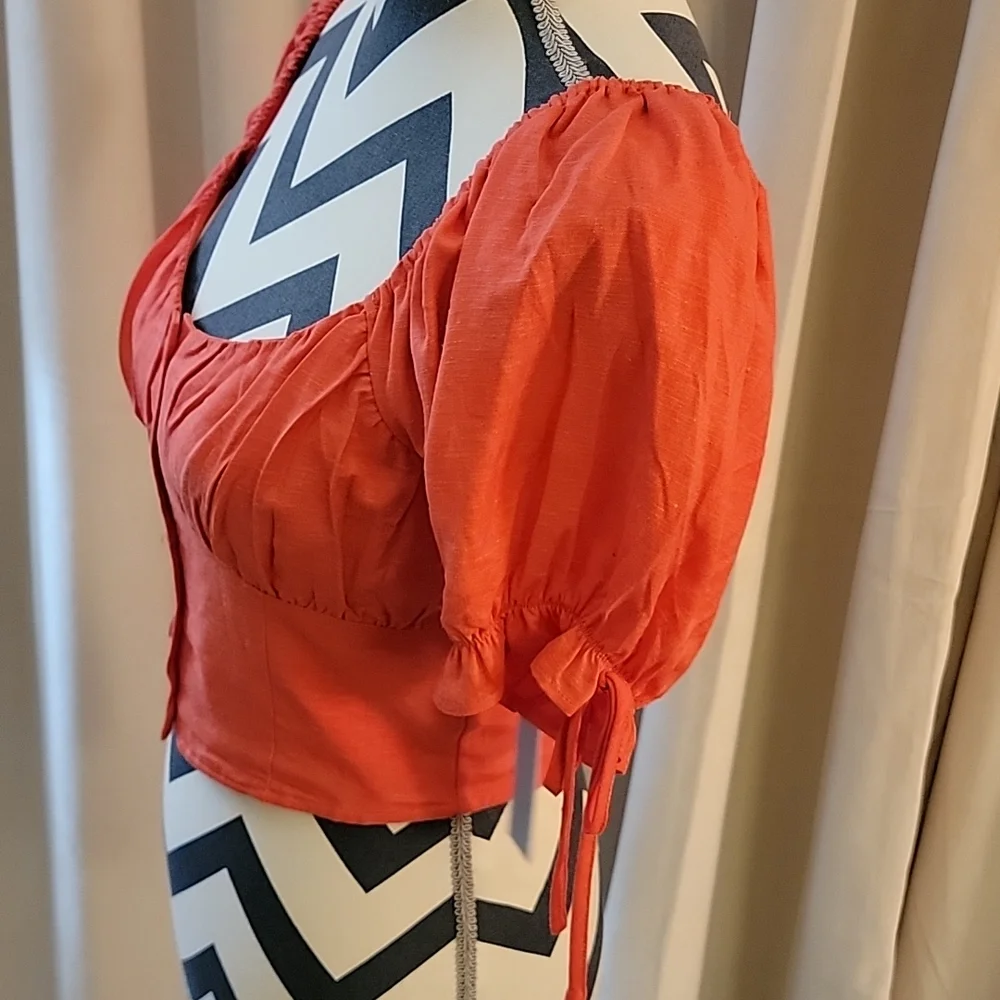 Crop top - Picture 2 of 3